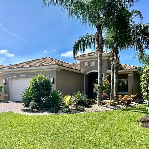 8234 Pikes Peak Avenue Boynton Beach FL 33473