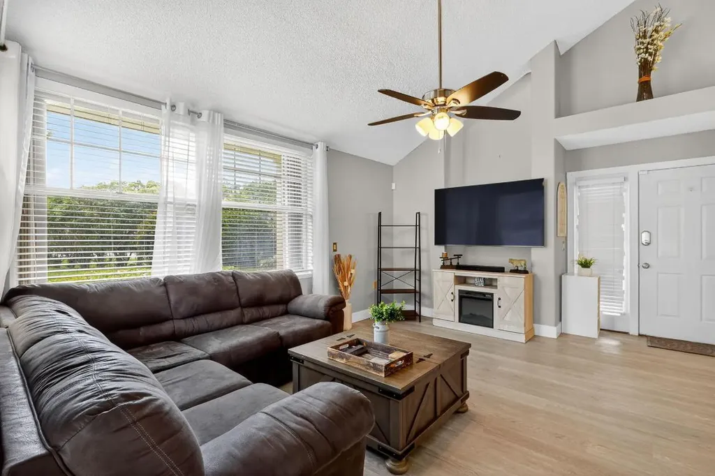 503 Andover Court Boynton Beach FL 33436
