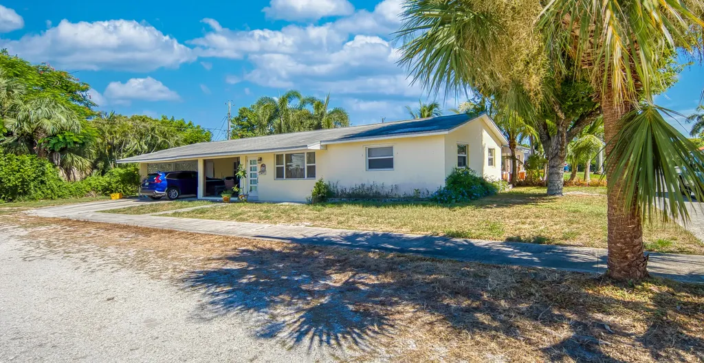 1430 N N Street Lake Worth Beach FL 33460