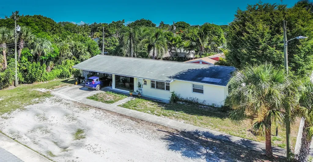 1430 N N Street Lake Worth Beach FL 33460
