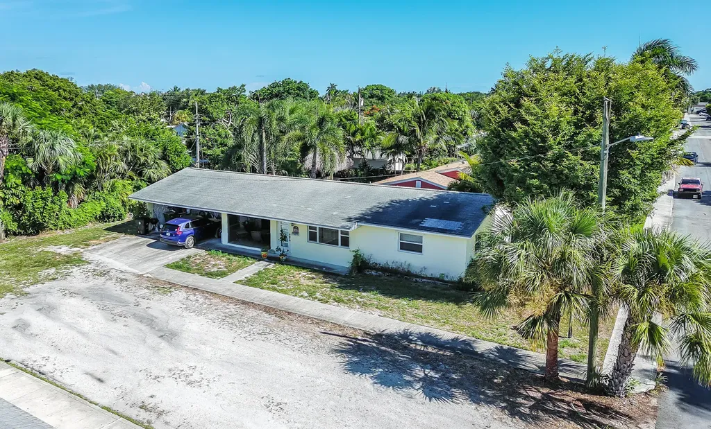 1430 N N Street Lake Worth Beach FL 33460
