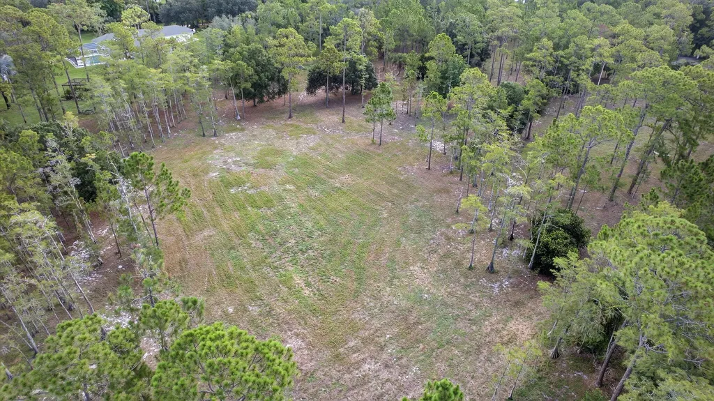2795 Doe Trail Loxahatchee FL 33470