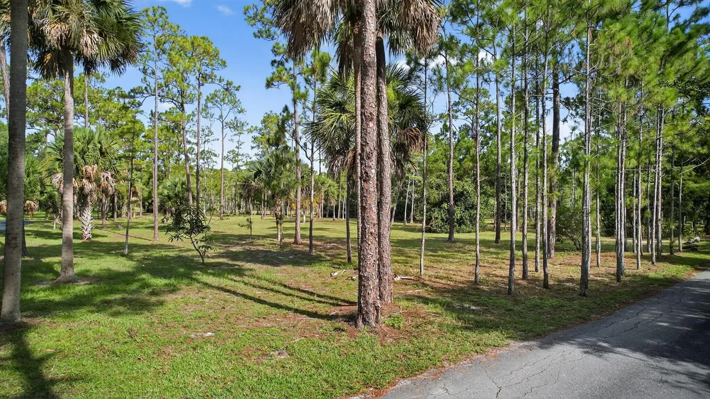 2795 Doe Trail Loxahatchee FL 33470