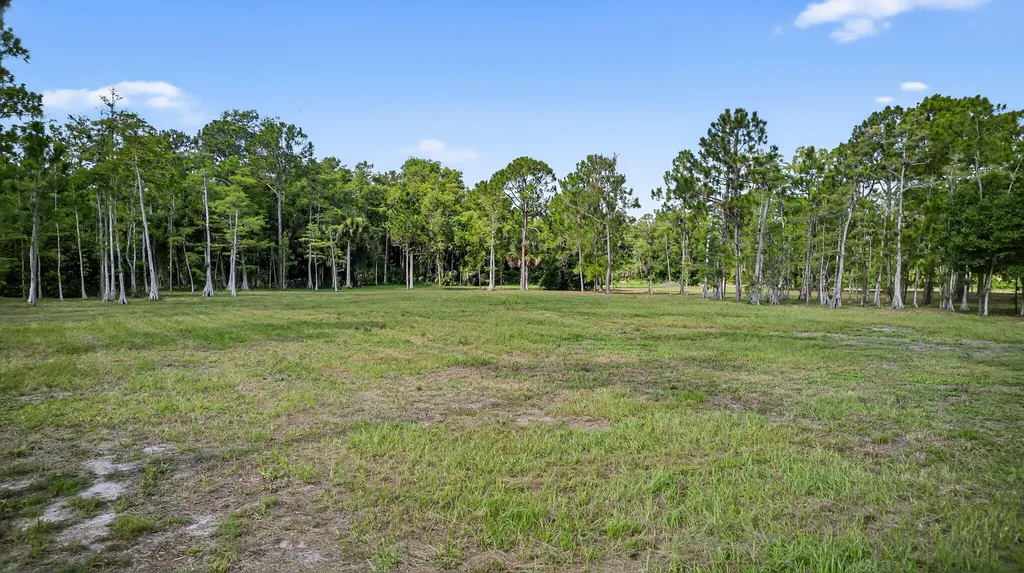 2795 Doe Trail Loxahatchee FL 33470