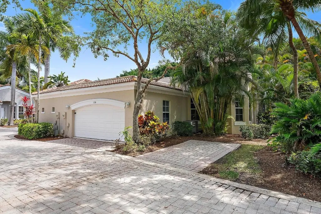 7719 Azalea Court West Palm Beach FL 33412