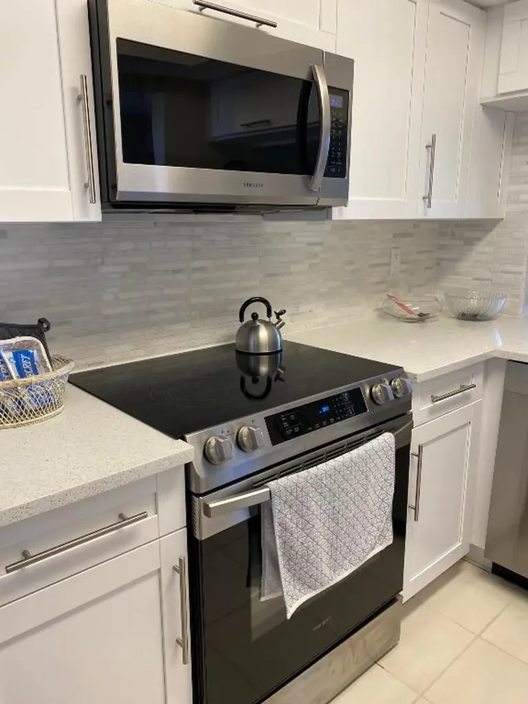 600 Egret Circle Delray Beach FL 33444