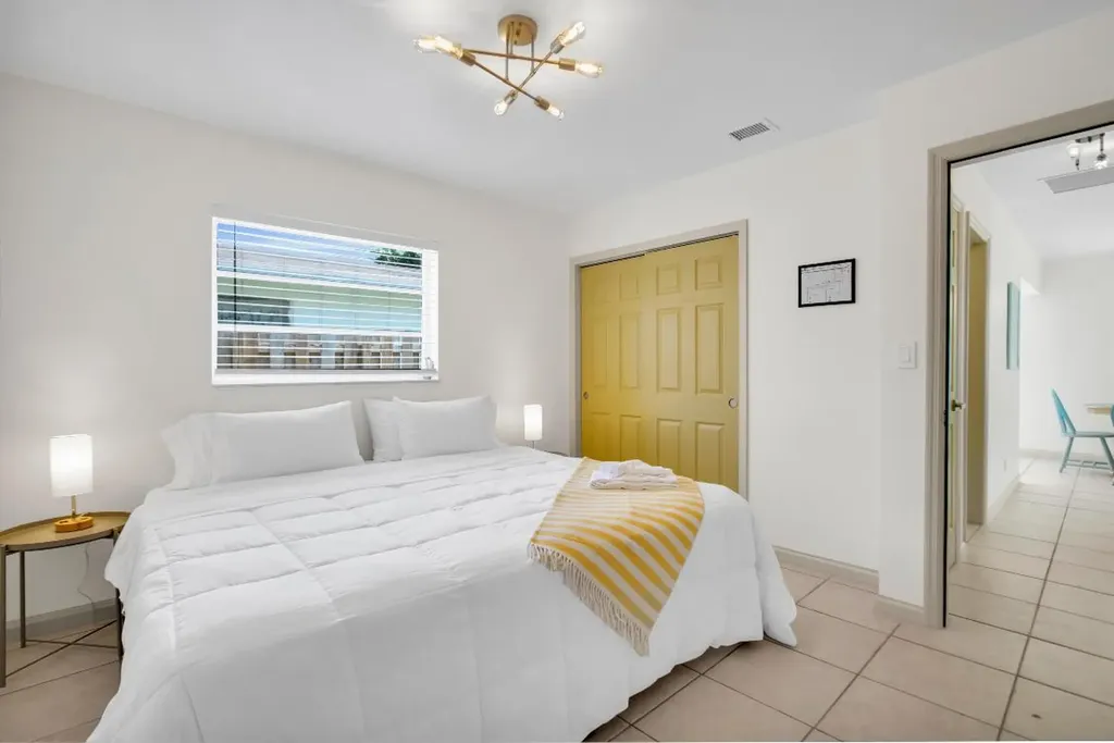 1850 SW 24th Street Fort Lauderdale FL 33315