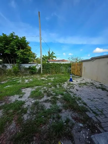 112 SE 9th Avenue Boynton Beach FL 33435