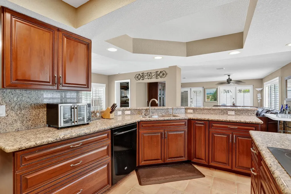 1960 NE 31st Street Lighthouse Point FL 33064