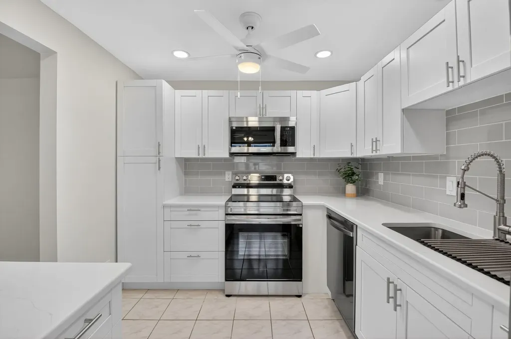 294 Tuscany F Lane Delray Beach FL 33446