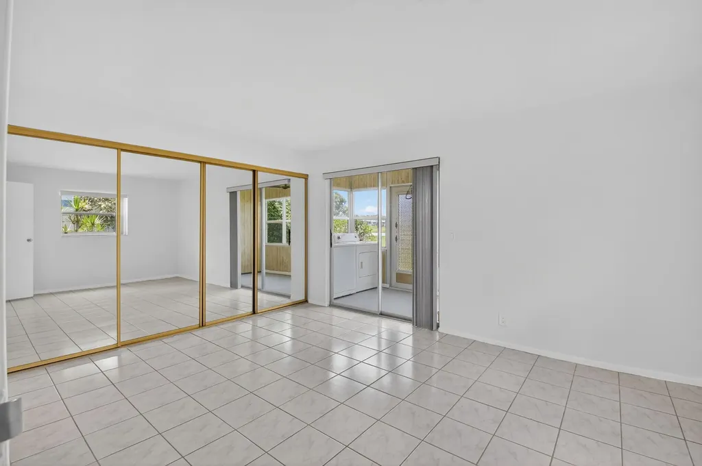 294 Tuscany F Lane Delray Beach FL 33446