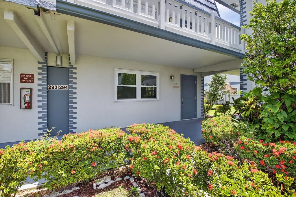 294 Tuscany F Lane Delray Beach FL 33446