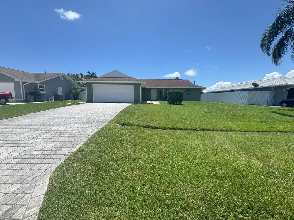1450 SE Merion Court Port St Lucie FL 34952