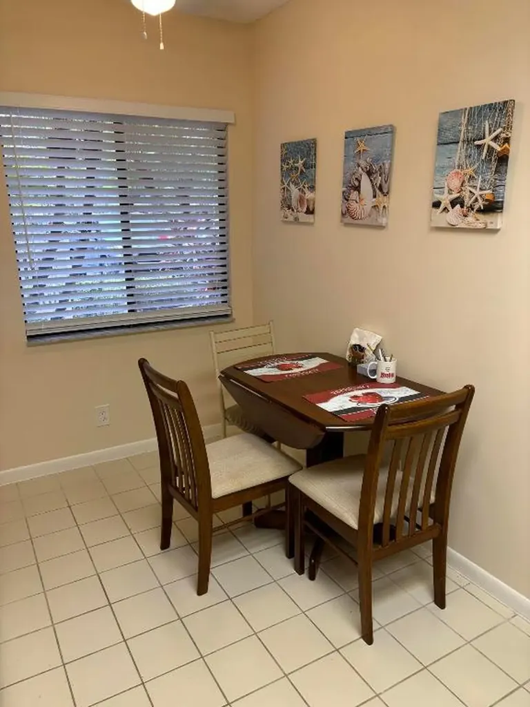 7260 Kinghurst Drive Delray Beach FL 33446