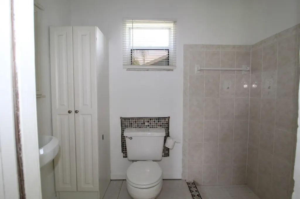 2022 SE West Dunbrooke Circle SE Port St Lucie FL 34952