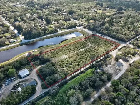 13765 99th Street Fellsmere FL 32948