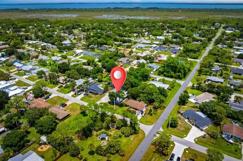 5900 Raintree Trail Fort Pierce FL 34982