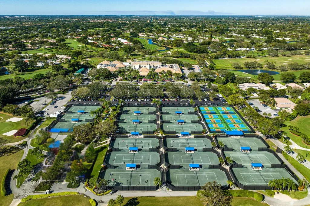 18 Westgate Lane Boynton Beach FL 33436
