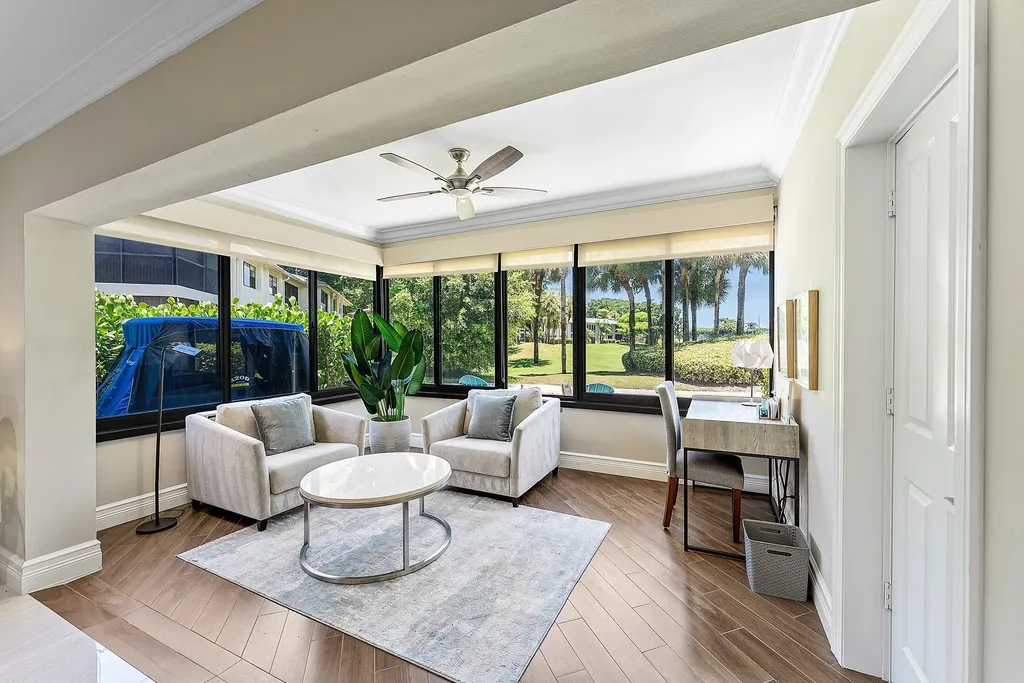 18 Westgate Lane Boynton Beach FL 33436
