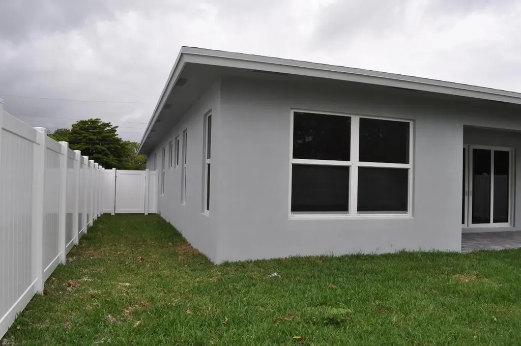 715 NW 1st Street Delray Beach FL 33444