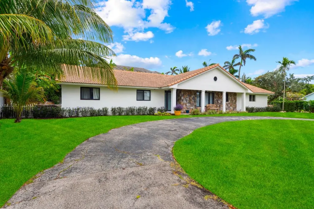 949 Seagate Drive Delray Beach FL 33483