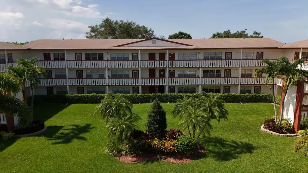 328 Brighton Boca Raton FL 33434