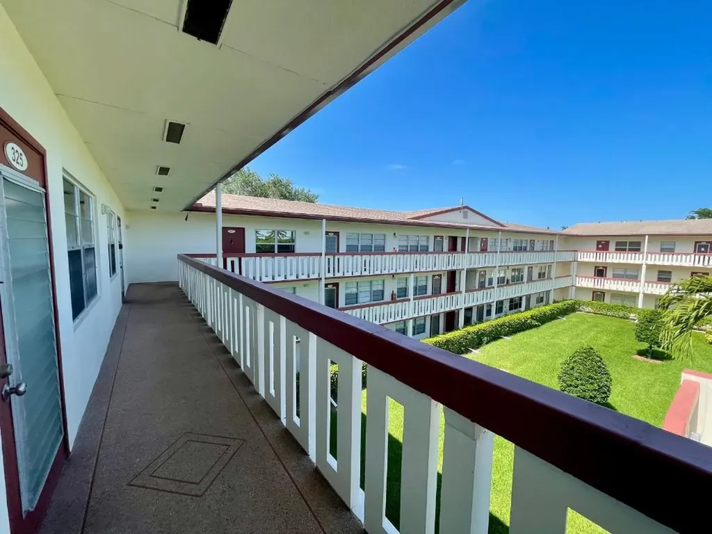 328 Brighton Boca Raton FL 33434