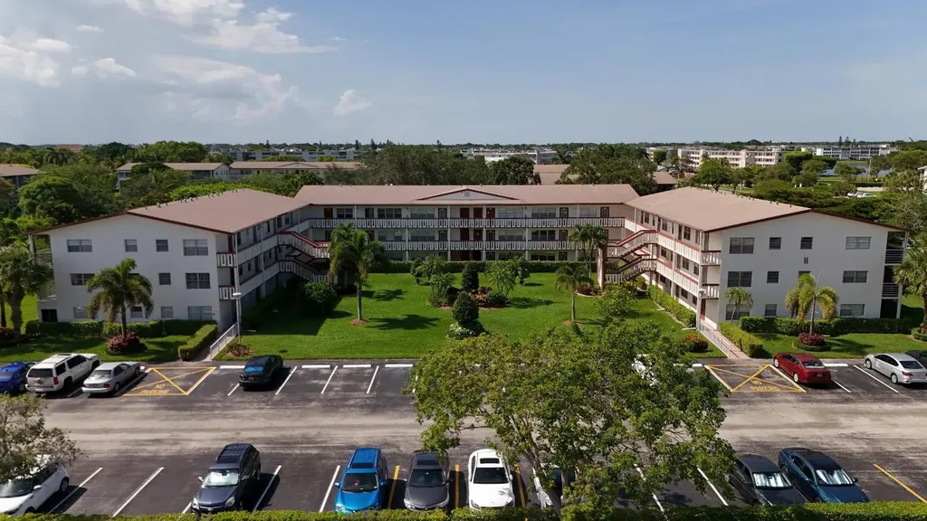 328 Brighton Boca Raton FL 33434