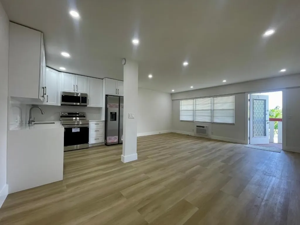 328 Brighton Boca Raton FL 33434