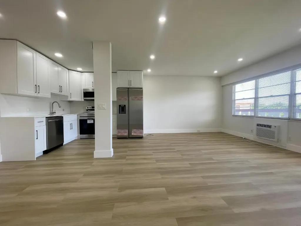328 Brighton Boca Raton FL 33434