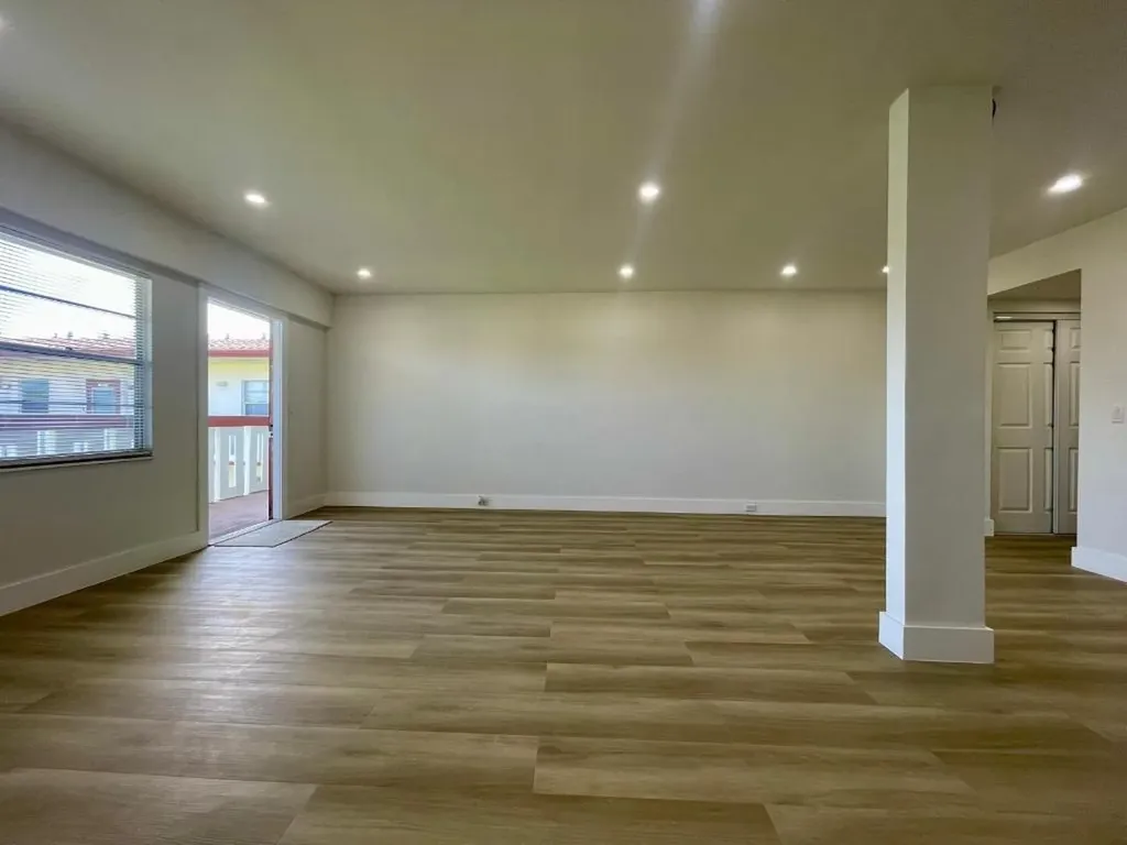 328 Brighton Boca Raton FL 33434