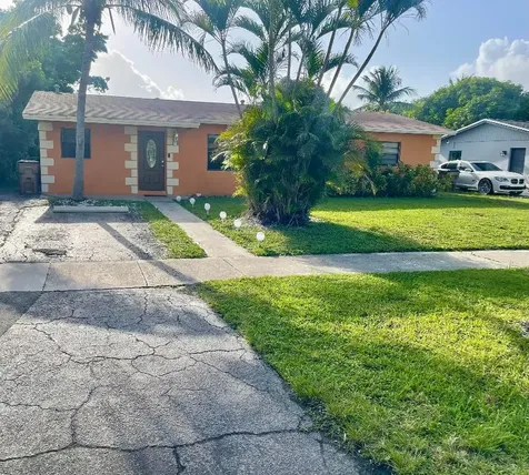 1260 SW 6 Avenue Deerfield Beach FL 33441