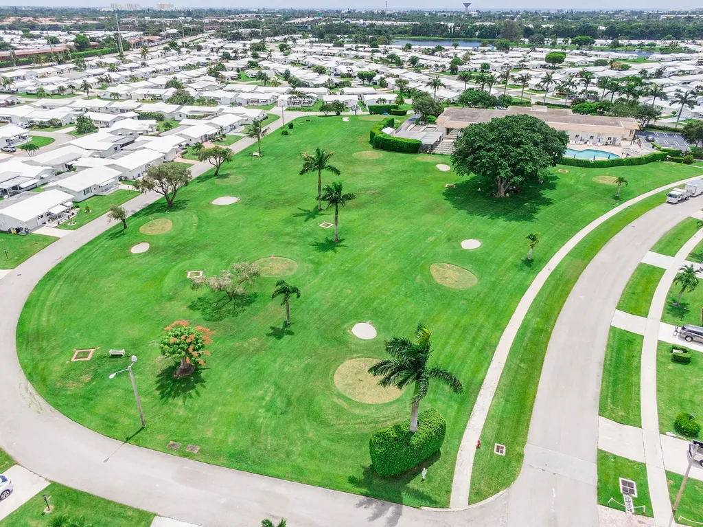 1115 Lake Terrace Boynton Beach FL 33426