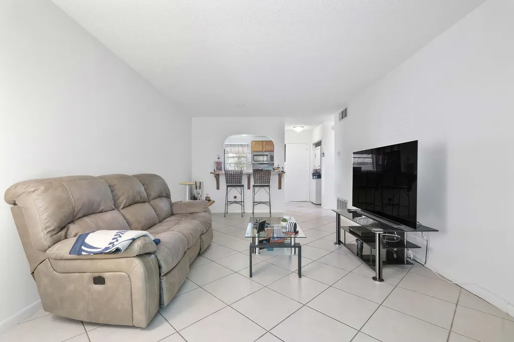 1115 Lake Terrace Boynton Beach FL 33426