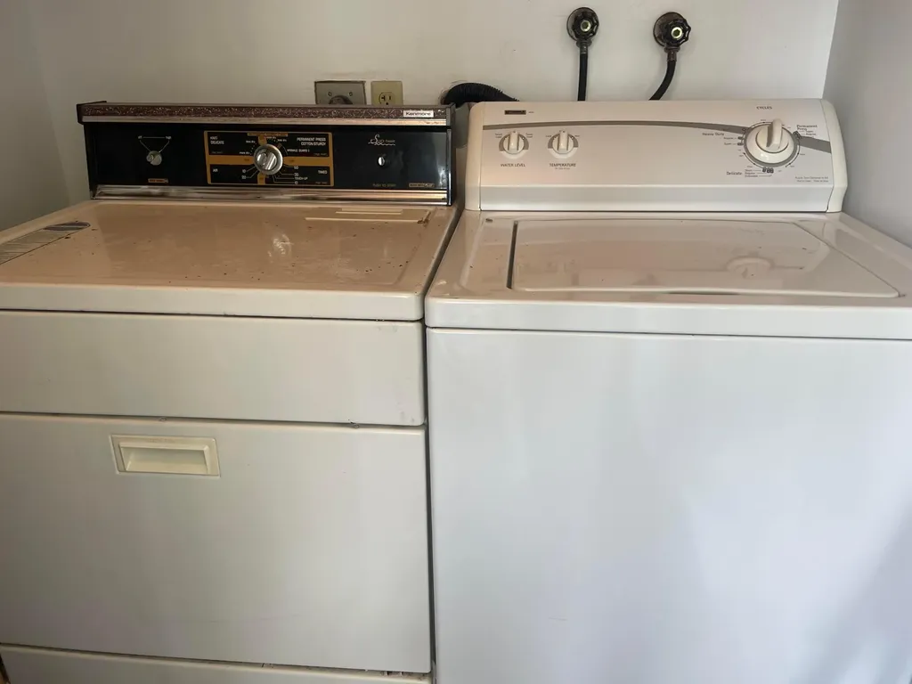 705 Normandy O Delray Beach FL 33484