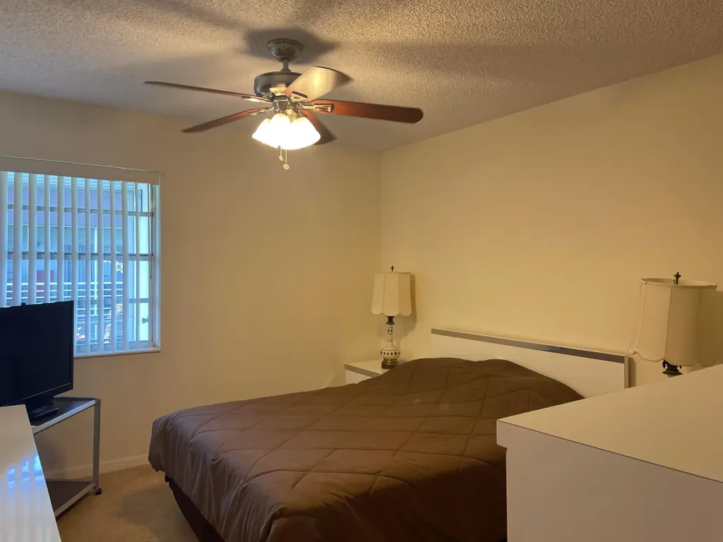 705 Normandy O Delray Beach FL 33484