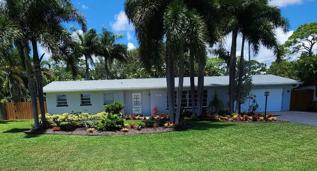 819 Mimosa Court Haverhill FL 33415