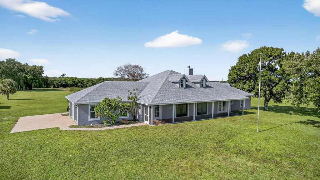 20880 Antoinette Street Loxahatchee FL 33470