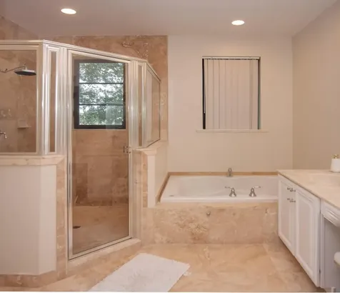620 Via Villagio Hypoluxo FL 33462