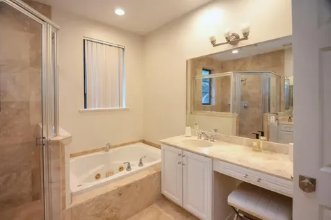 620 Via Villagio Hypoluxo FL 33462