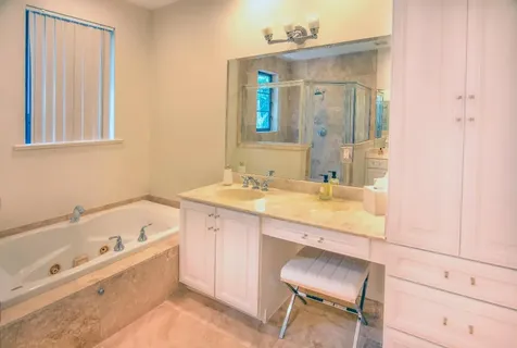 620 Via Villagio Hypoluxo FL 33462