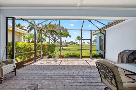 10685 La Strada West Palm Beach FL 33412