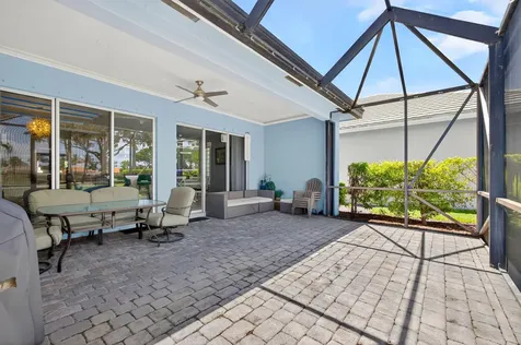 10685 La Strada West Palm Beach FL 33412