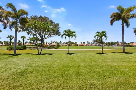 10685 La Strada West Palm Beach FL 33412