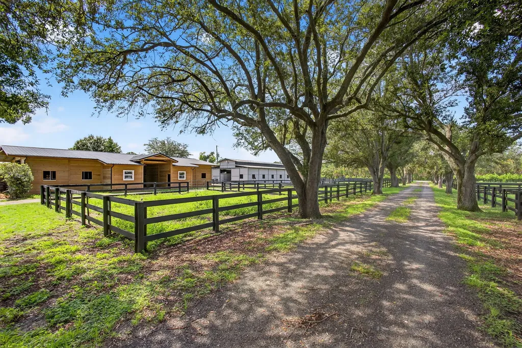 16229 Rustic Road Wellington FL 33470