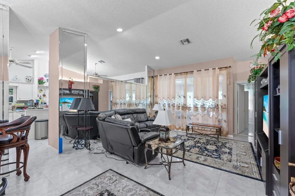 4520 Catamaran Circle Boynton Beach FL 33436
