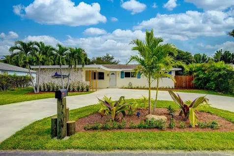 2842 SW 6th Street Boynton Beach FL 33435