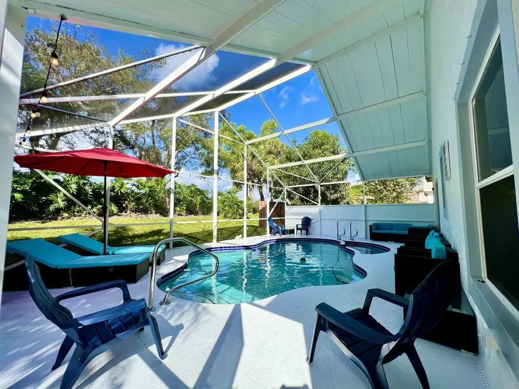 1891 Oak Berry Circle Wellington FL 33414