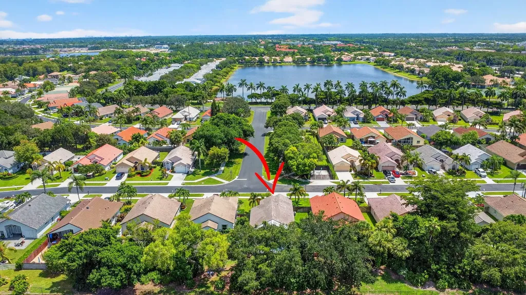1891 Oak Berry Circle Wellington FL 33414