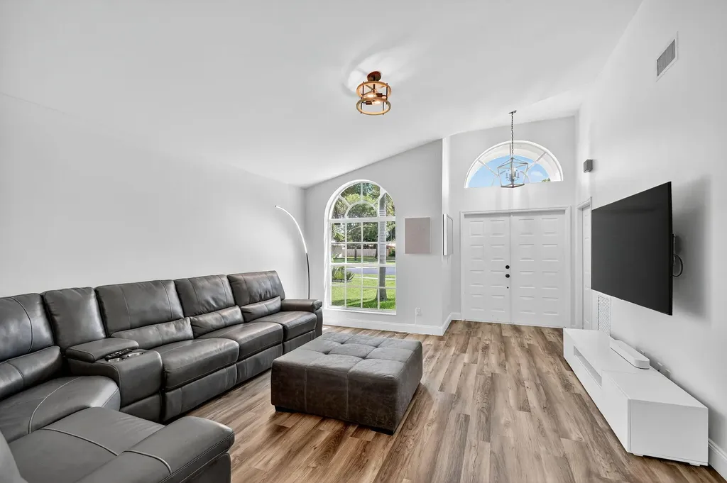 1891 Oak Berry Circle Wellington FL 33414